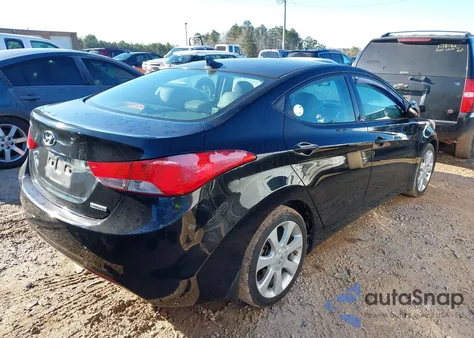 2013 Hyundai Elantra Limited z USA, uszkodzony, nr VIN 5NPDH4AE8DH393881